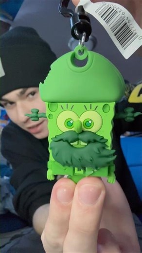 PULLING RARE SPONGEBOB KEYCHAIN