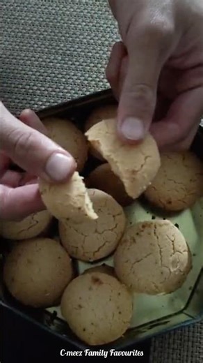 Cardamom Biscuits