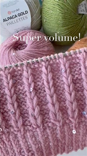 Just one stitch and voluminous braids are ready! 🌟 SUPER VOLUME KNITTING PATTERN