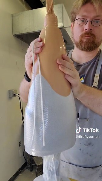 Lamination Legs: Crafting Prosthetics for Precision and Comfort