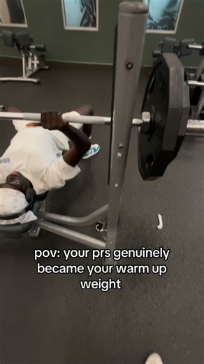 kebz🦇 on Instagram: "Dm WORKOUT for FULL GUIDE to workout routine i couldve done a lot more guys and ik my form isnt the best but i like the progression #gymtok #bench #progress #gymrat #07"