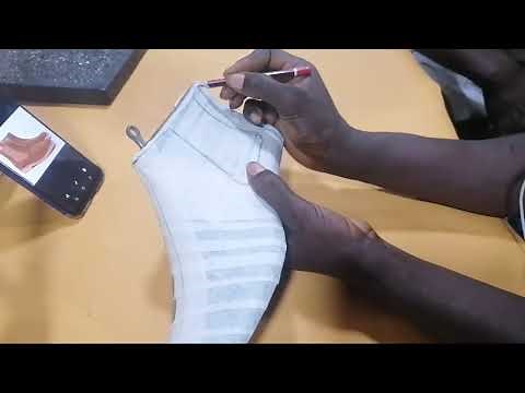 In Class Elastic Chelsea Boot Making