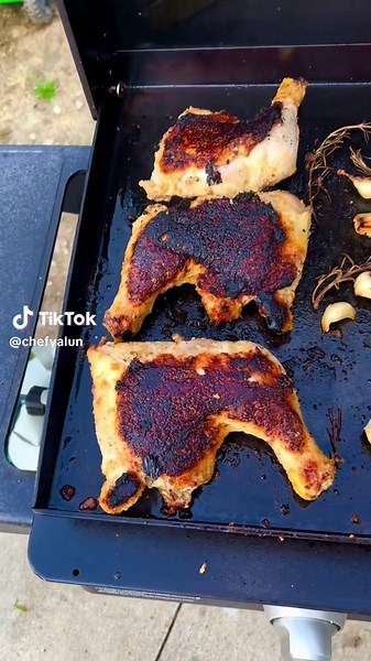 Free Range Halal Chicken: Leg Quarters & Breasts