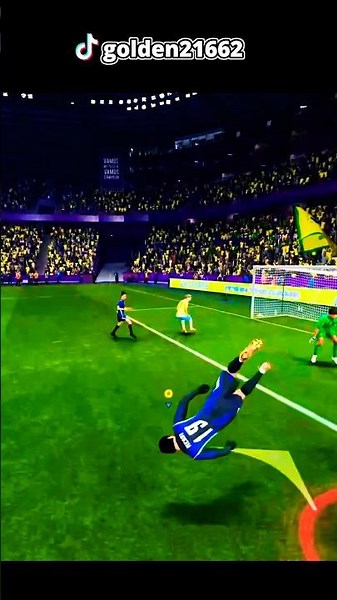 Bro did NOT know what to do 😭🙈⚽️