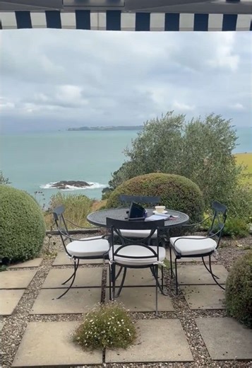 Beauty with Intelligence. Emma behind the scenes on Waiheke Island, a place rich with memory and a source of inspiration for her.