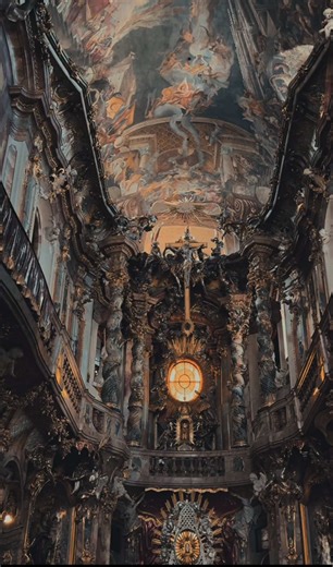 onmytippytoes (@onmytippytoes)’s videos with My Reflection - Eli & Fur