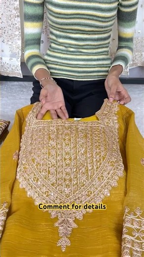 Kya Aapne Aisa Designer Suit Dekha Hai? 😱 Check This Out! |#shorts