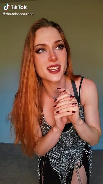 😂 Catch me wearing chainmail to the grocery store #chainmail #casual #chainmailoutfit #renfaire #lowkey