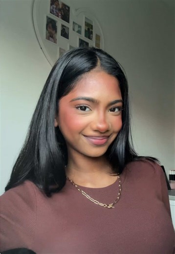 Upside down #goviral #fyp #browngirl #srilankan #neshara | brown girl