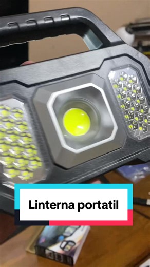 Esta linterna portátil multifuncional completamente recargable solar, puede puedes cargar tu celular #linterna #lampara #led #lovientiktok #tiktokshop