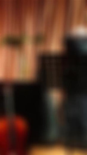 听！洪山藏着会唱歌的琴弦。卡罗尔老师带你解锁“乐器芭蕾舞者”小提琴，39.9元先听为快，零基础也能拉出星河。大提琴更绝，快约，音乐细胞等开闸！ #音乐会 #欢乐颂小提琴版 #盘尼西林乐队的键盘手麻昊宁是医生 #古典音乐 #乐器