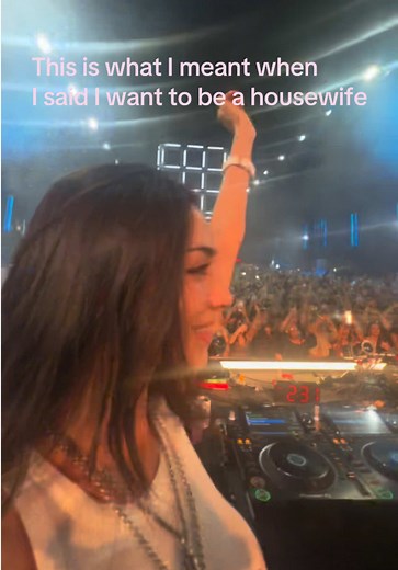 I Want to Be a Housewife: Honest Thoughts and Choices