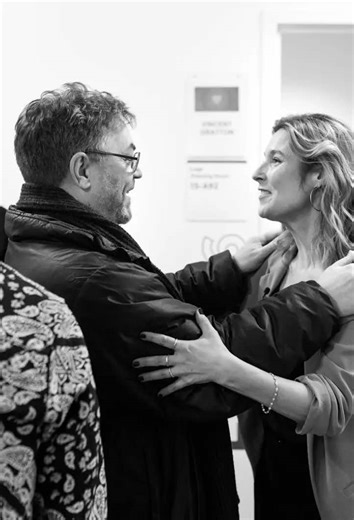 Les vraies retrouvailles de L’auberge du chien noir, ça avait lieu en coulisses. 🤫 Pour les retrouvailles officielles, rendez-vous ce mercredi 20h sur @ICI Tou.tv #EDLT