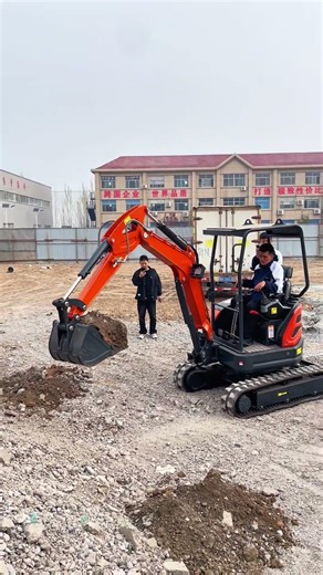 2.5Ton mini excavator.Did you know how to digging?#miniexcavator #excavator #digging #machine #sales