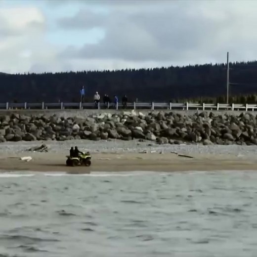 This Is The First Time I've Been Shot At In Nome Gold Divers - Part 4 #first #time #shot #nome #gold #divers | Discovery UK