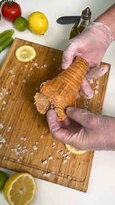 We’re the home of Moreton Bay bugs and here’s how to prep them like a Queenslander! 🦞 Caught fresh in coastal waters, Moreton Bay bugs are the ultimate local delicacy. Sweet, tender and full of flavour. To peel, simply twist the head, split the shell down the side of the tail and lift out the meat in one piece. They’re perfect grilled, pan-fried or tossed through a light summer salad. With the festive season around the corner, these local legends make a perfect appetiser for your next celebrati