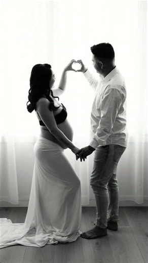 How We Create Magic - Behind the Scenes Moments and Final Images From a Maternity Session