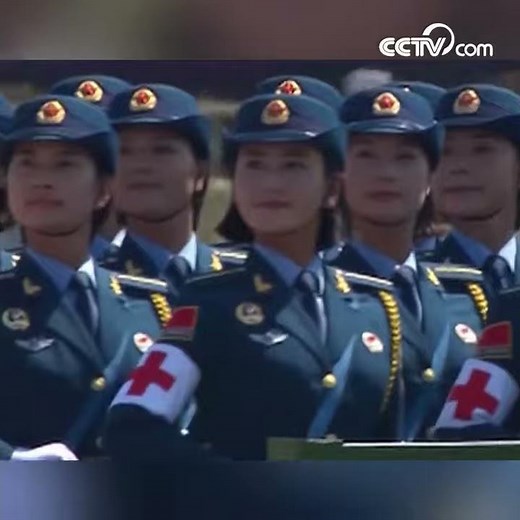 Female Chinese soldiers gear up for National Day military parade| CCTV English