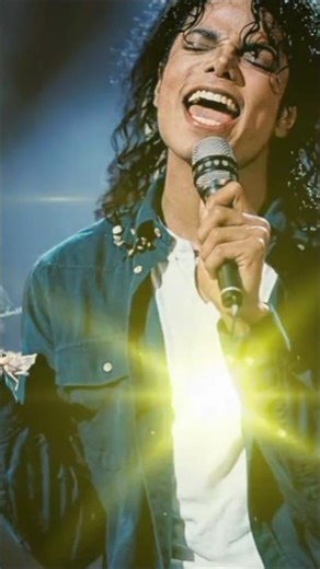 Make That Change✨🕊️ #michaeljackson #music #maninthemirror Man In The Mirror Viral