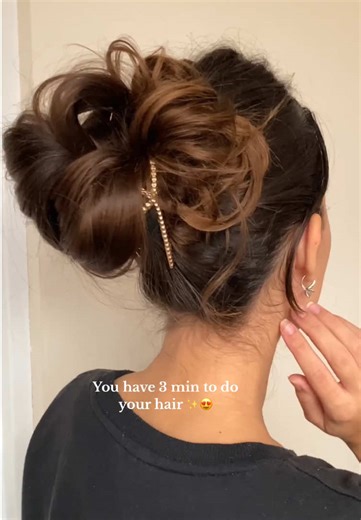 A Gorgeous Bun in Just 3 Minutes 🎀 | Quick Hair Tutorial 💌 Are you a brand looking for a UGC creator? I specialize in authentic beauty and lifestyle content. Let’s collaborate: 📩ugcveronikaa@gmail.com #HairTutorial #QuickBun #3MinuteHair #EasyHairstyle #UGCreator hair tutorial, quick bun, 3 minute hair, easy updo, bun with clip, step by step, hair hack, fast hairstyle, busy morning hair, gym hairstyle, elegant bun, claw clip, heatless hairstyle, long hair tutorial, hair transformation, time s