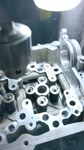 head valb spring lock