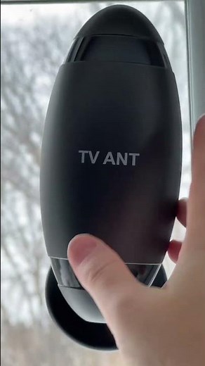 This indoor digital TV antenna lets you watch local channels without cable