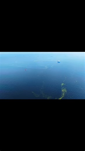 Alex M. | 1️⃣ Cargo Shift — Improperly secured cargo can move during rolling, shifting the ship’s center of gravity. 2️⃣ Free Surface Effect — Liquid... | Instagram