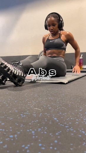 Train abs with me,💕! #fitnessmotivation #gymlifestyle | Kwanele Nozulela