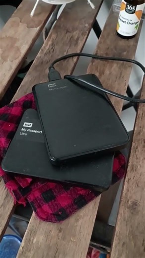 WD My Passport Ultra saves the day on saving files before your laptop crashes from excessive use