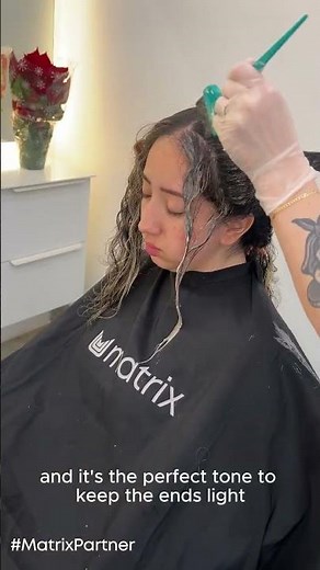 Lighten and Tone with High Riser Pre-Bonded & Tonal Control BlondeMax #haircolor #hairtok