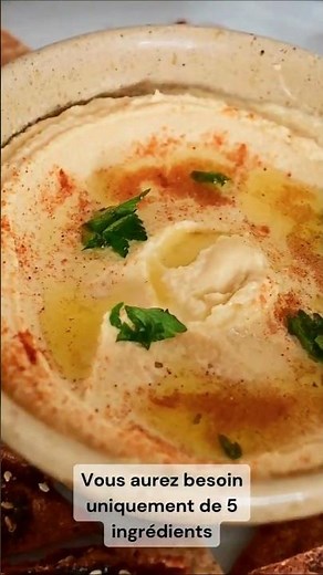 The Best Homemade Lebanese Hummus in 5 Minutes!