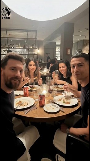Cristiano and Messi meet for dinner | FAN10