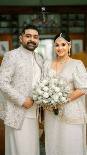 අනේ එ දෙන්නගේ ලස්සන 🤍💍🥳Kavinga Perera & dumee_wanniarachchi I සබ්ස්ක්‍රයිබ් කරන් යමු ...#shorts