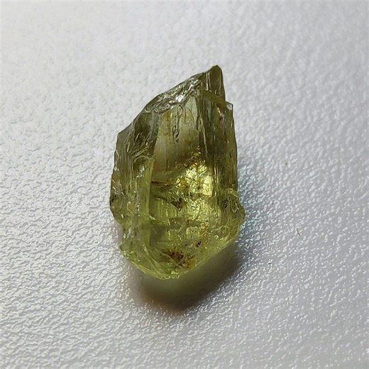 4.31 ct Diaspore Crystal (Zultanite) Color Change Natural Stone