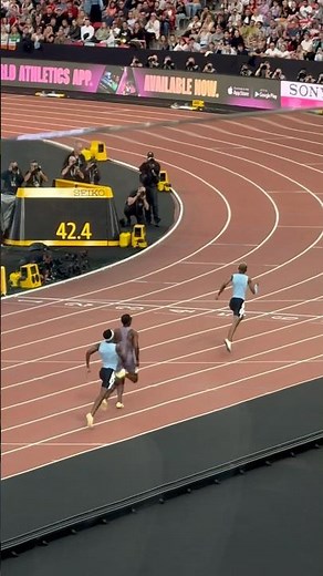 43.39 400m - Collen Kebinatshipi World Ultimate Championships Final