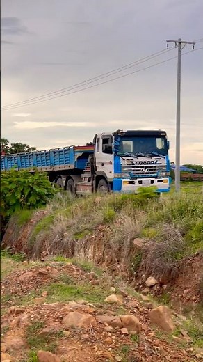TRAGO HEAVY TRUCK TRAILER DRIVING ON THE ROAD #automobile #heavytruck #truckdriver #trucktrailer