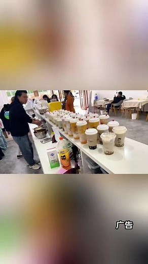 TAITEA呔茶新店开业搞大动作啦！平时大十几块一杯的饮品,现在好多都只要4.9元,简直不敢相信！还有只要3.49元的柠檬水,清爽解腻,性价比直接拉满#小迈带你吃喝玩乐 #呔茶 #茂名奶茶