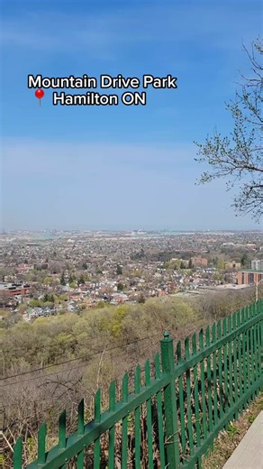 City views from Mountain Drive Park 🏙🌳 #hamiltonontario #hamont #ontarionature #springwalks