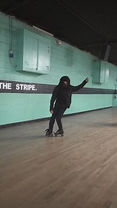 It’s all about the footwork🔥 Skater: El #stl #chicagostyle #skater #footwork | SkateLyfe TV