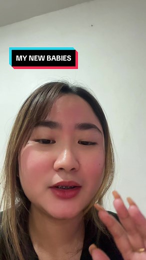 MAGKAKA URI BA SILA? PLS H3LP! ☺️