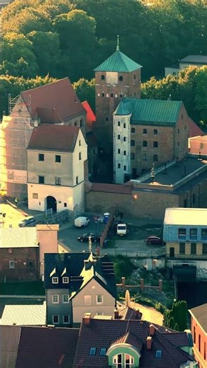 🇵🇱 Darłowo | Zamek Eryka o poranku | dron #shorts #drone #travel