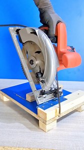 3M views · 18K reactions | Tip for making a degree cutter with a circular saw #tooltips #reels #tipsandtricks | Hand Crafts | Facebook