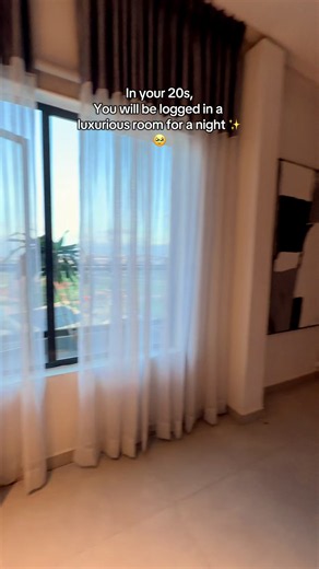 Beautiful places to visit in your 20s — luxurious room with a view
