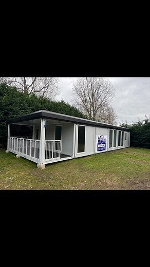 Modular Social Containers: Style and Functionality