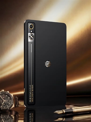 Whats in the box? #REDMAGICAstra Golden Saga | RedMagic