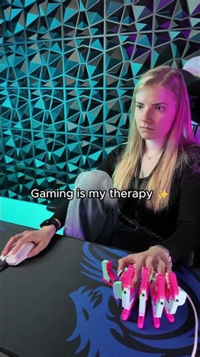 Finding your harmony with Cyborg II 😌✨ #gamergirl #gaming #houseflipper #azeron #pcgaming