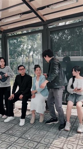 Bus Stop Bully… Grandma Stepped In 🚨👵 [Grandma Kind]