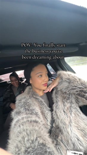 Building something special 🤍@HÈR COLLECTIONS #abaya #ramadan