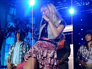 hannah montana 3 "Let's chill" dance steps