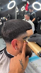 High Taper Fade Tutorial 🔥 Barber Step by Step with ASMR Sounds! 💈✨ Take Notes! 🎶 #barberlife #fyp #burstfade #asmrsounds #tutorial | How To Fade / Zona De Barbería